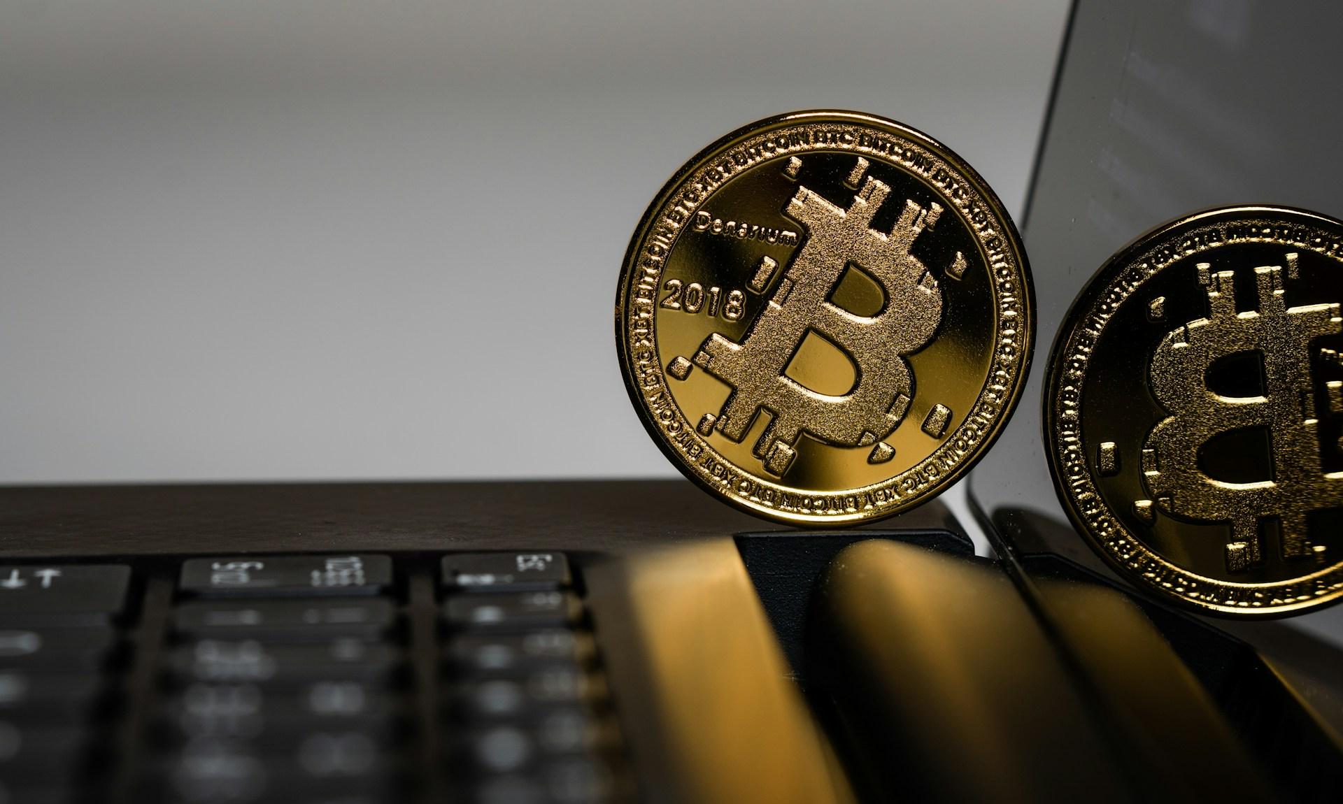 【初心者向け】ビットコインの先物取引は使える?現物取引との違いや注意点も解説