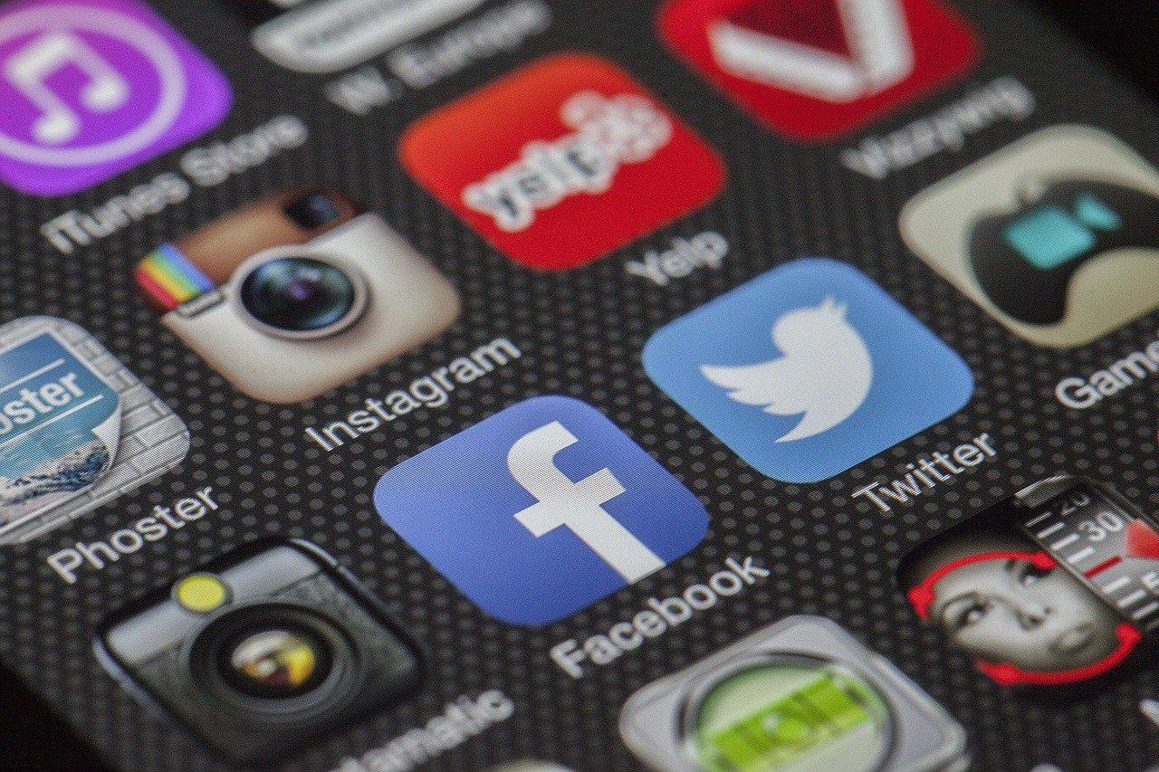 Twitterのハッキングに関してFBIが捜査開始、ビットコインアドレスのツイートが禁止に