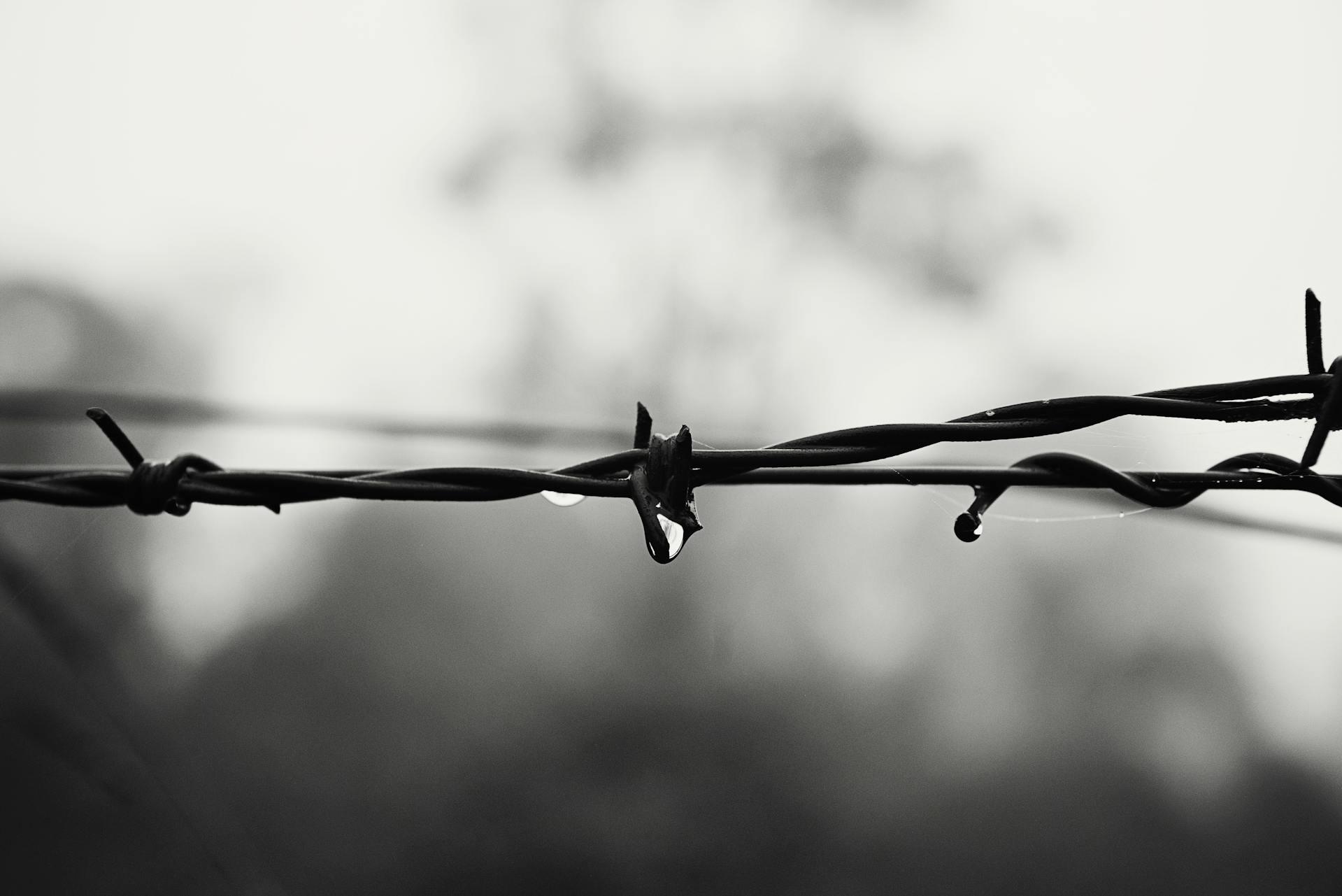 相場は一時940万円台まで下落、オンチェーンでは短期の売り需要残が示唆される